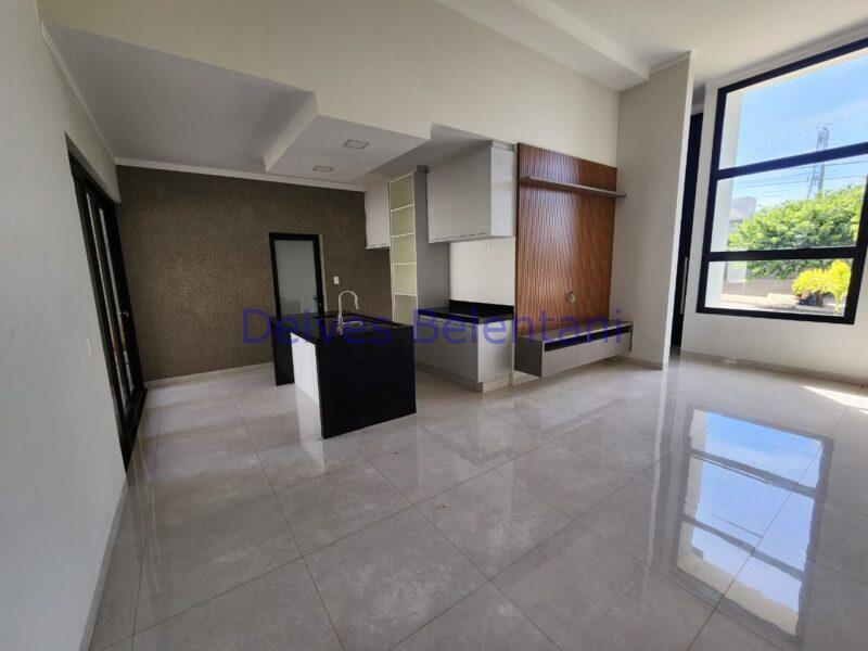 Casa em Condomínio Reserva do Campo